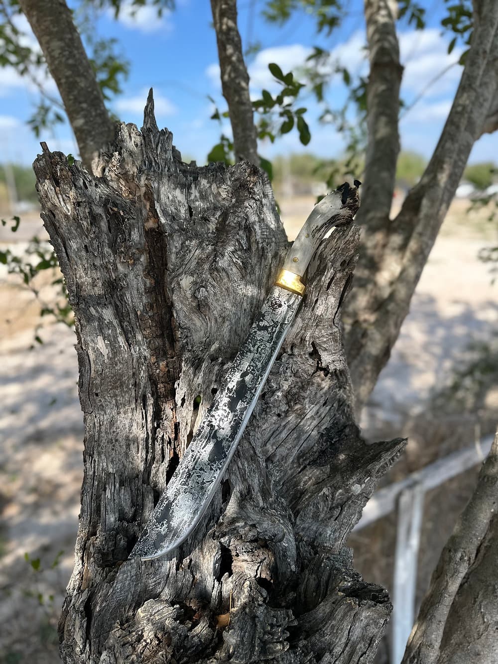 Machete 18’ (Antler)