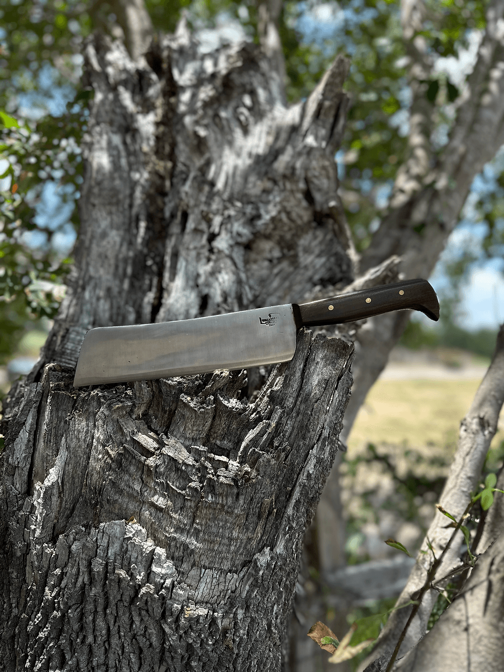 Santo Knife 8’ (Ebony)